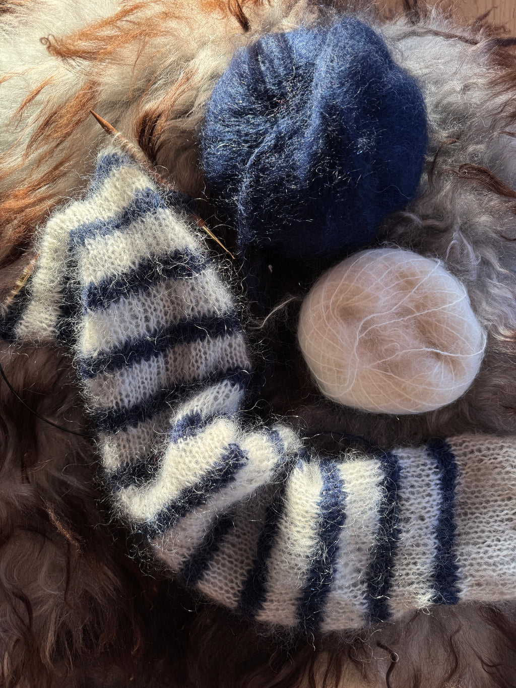 Scandi Scarf Mohair Edition – stripete og ensfarget versjon