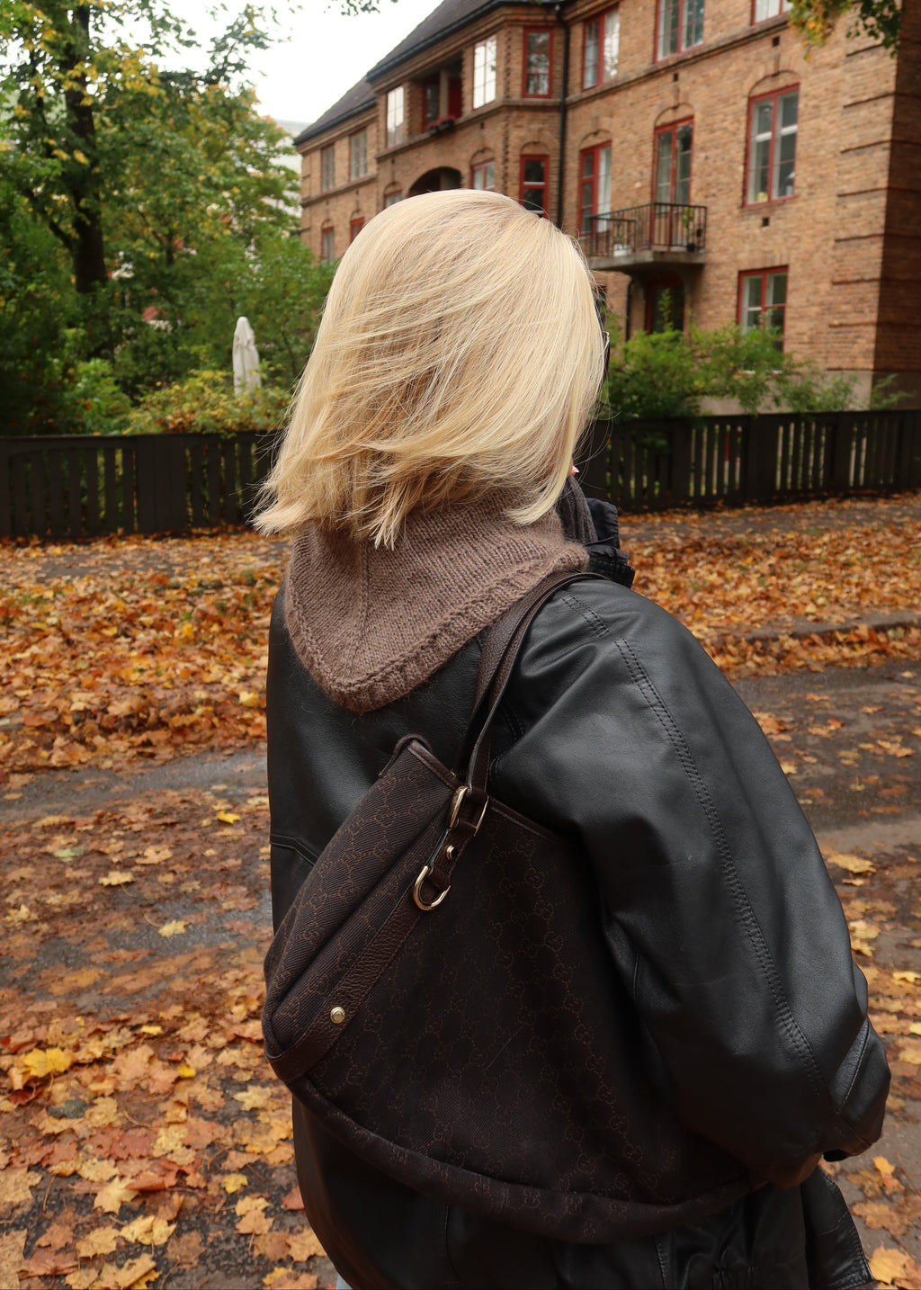 Pre-sale: Rue Scarf