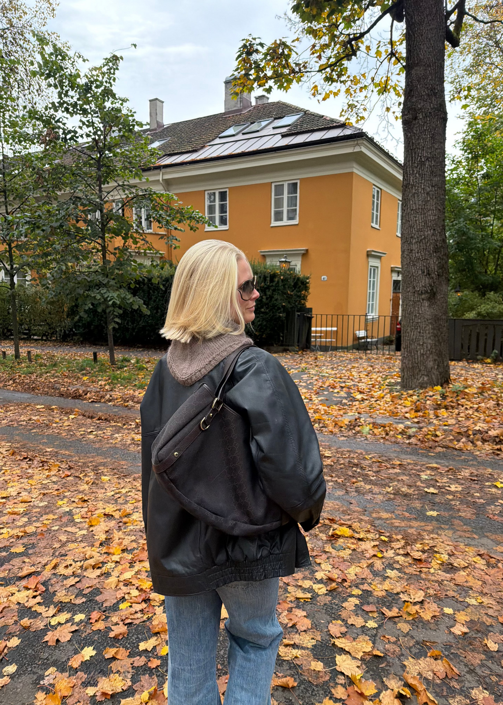 Pre-sale: Rue Scarf